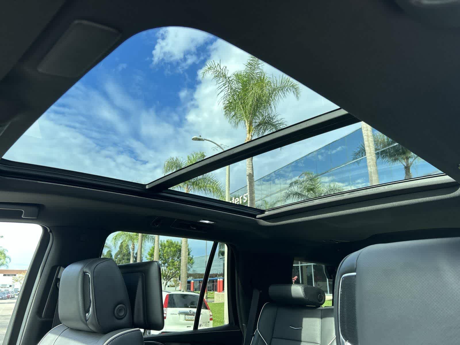 Thumbnail: 2023 Cadillac Escalade - 13