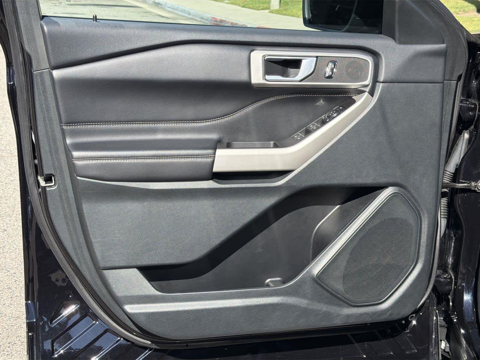 Thumbnail: 2023 Ford Explorer - 22