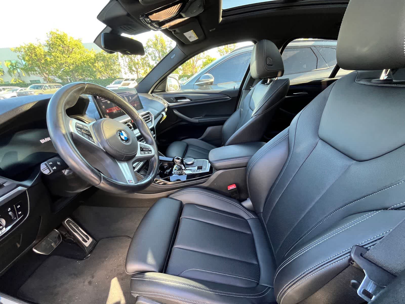 Thumbnail: 2022 BMW X4 - 6