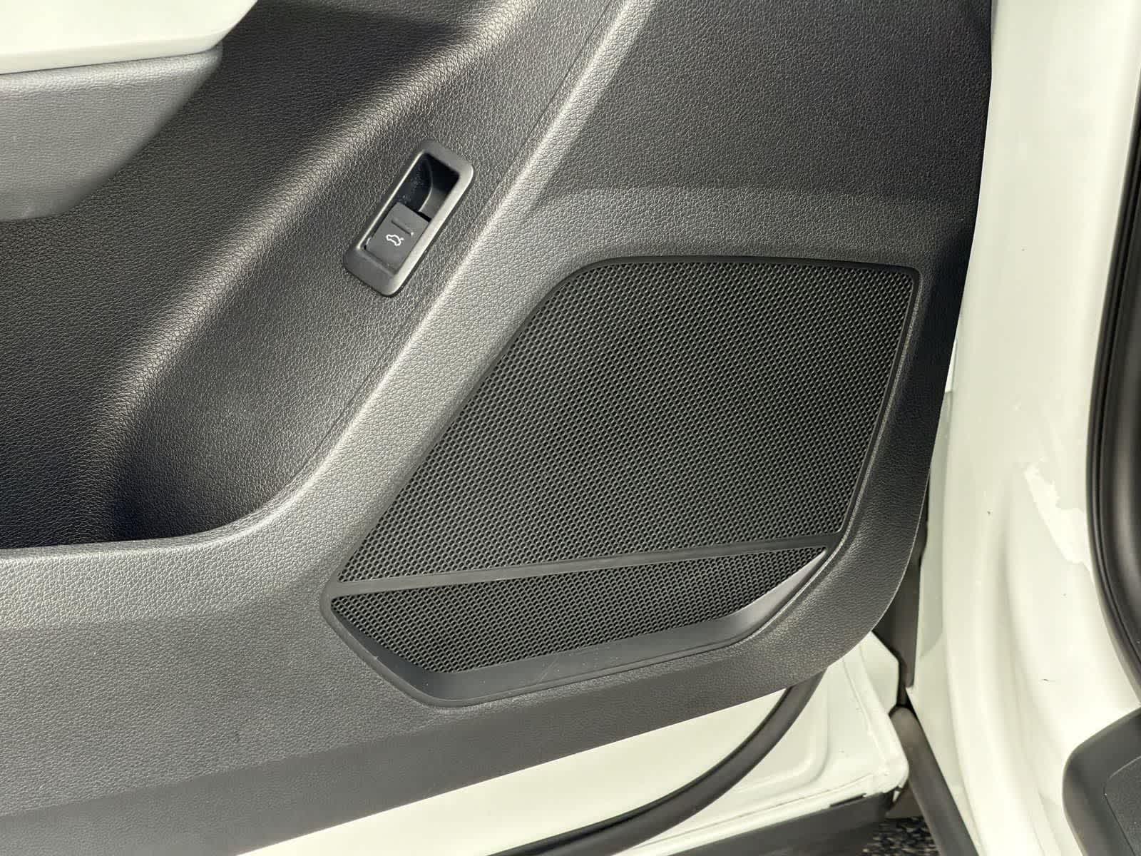 Thumbnail: 2021 Audi Q3 - 24