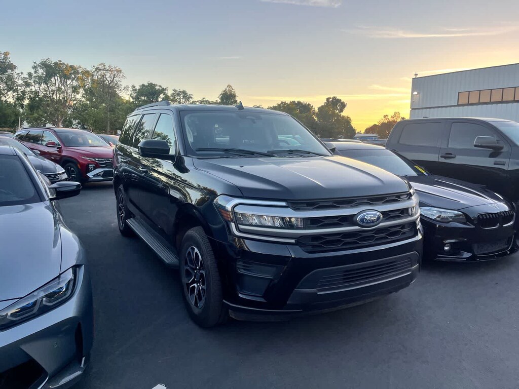 Used 2024 Ford Expedition XLT SUV
