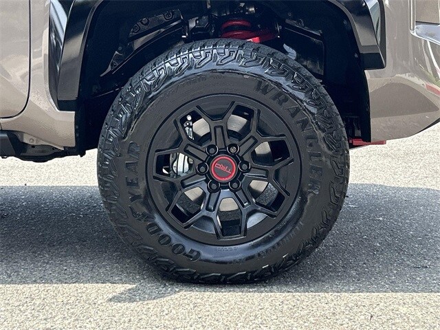 Thumbnail: 2025 Toyota Tacoma - 10