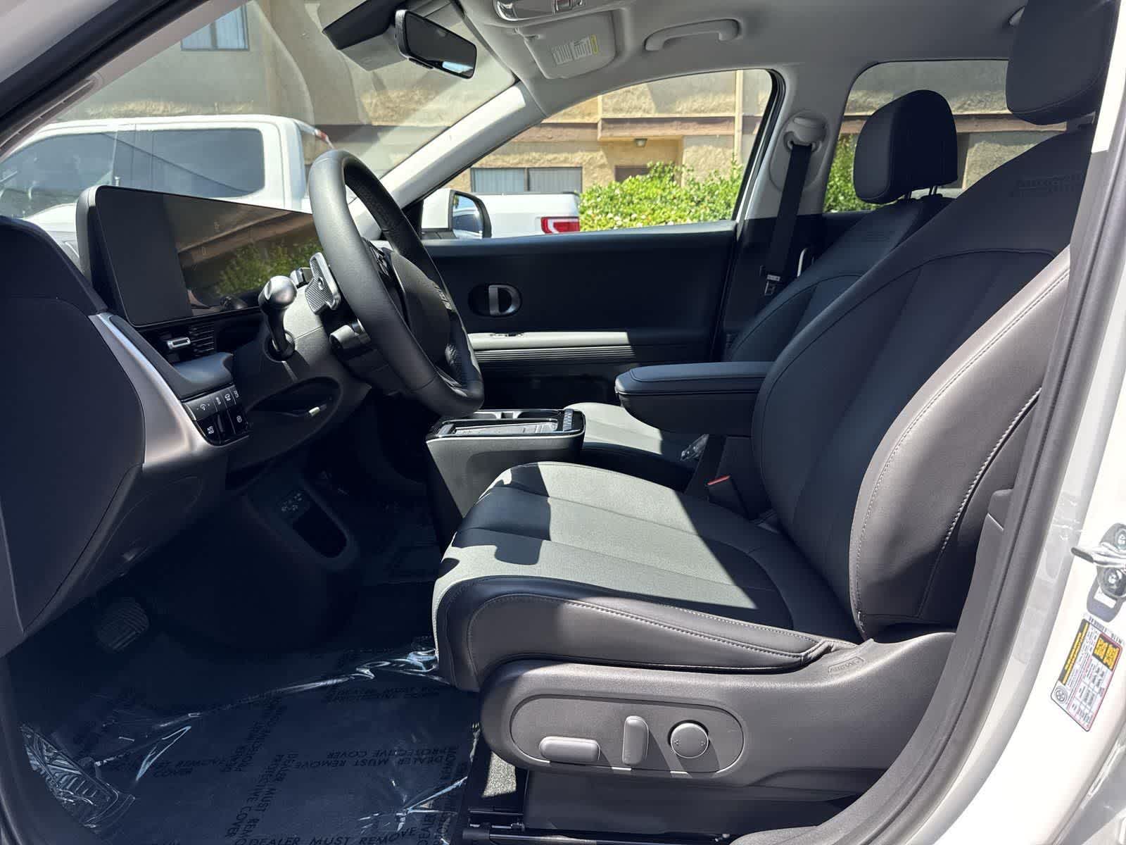 Thumbnail: 2025 Hyundai Ioniq 5 - 24