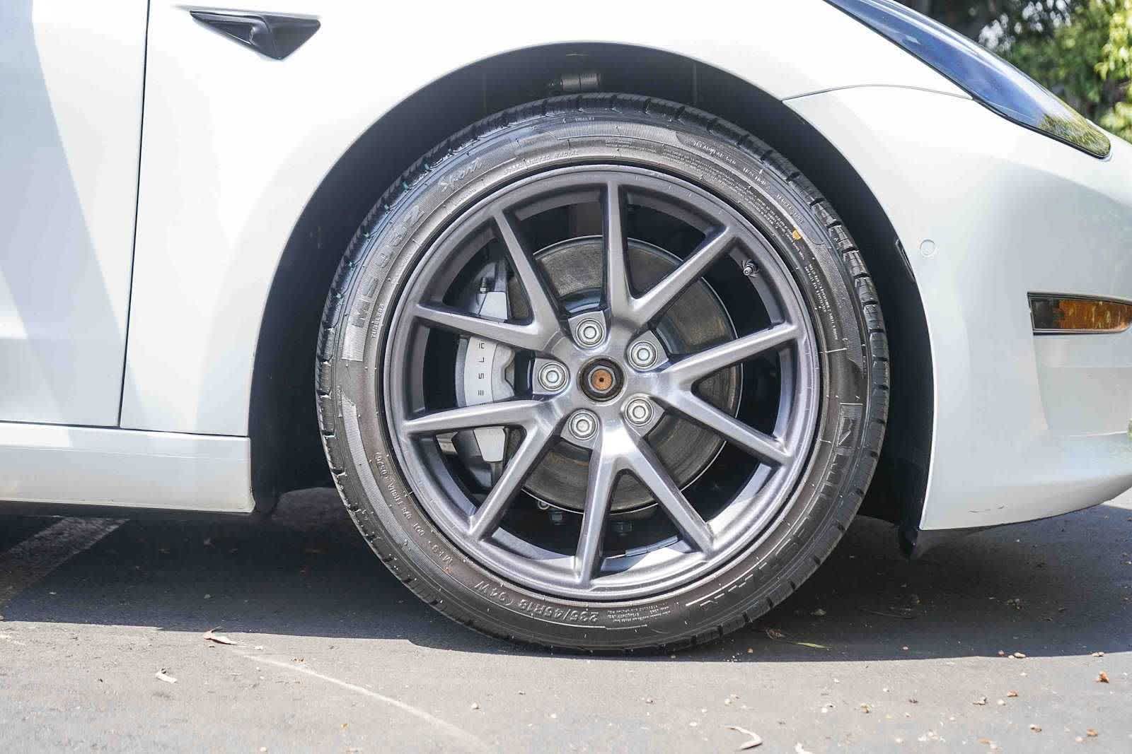 Thumbnail: 2022 Tesla Model 3 - 9