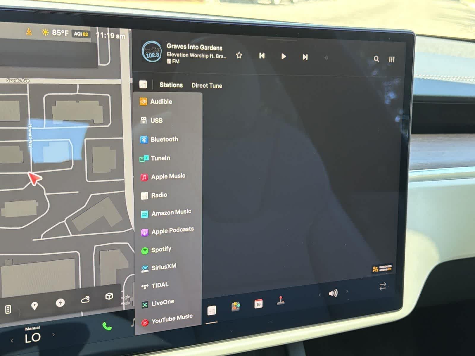 Thumbnail: 2023 Tesla Model S - 19