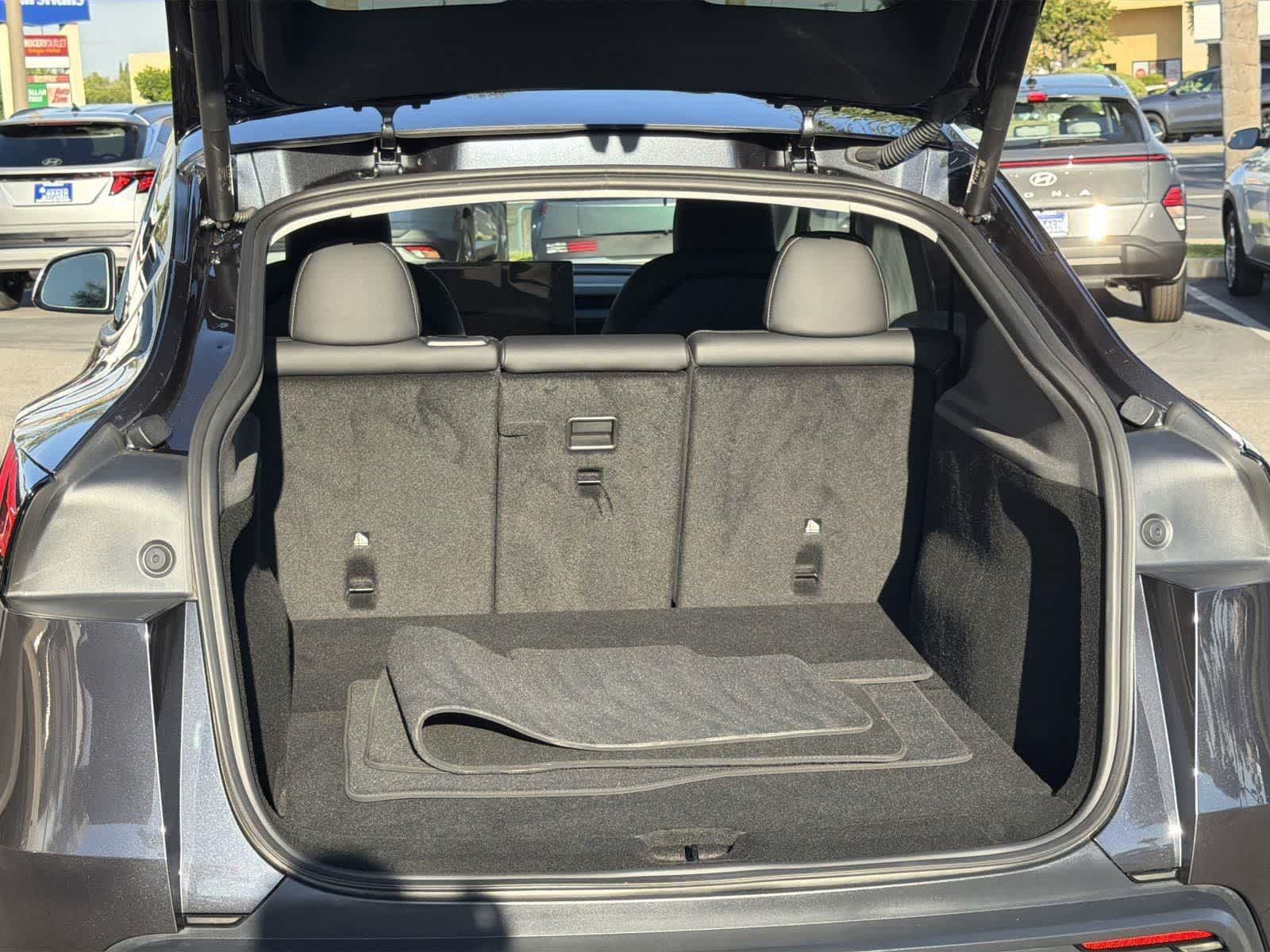 Thumbnail: 2026 Tesla Model Y - 32