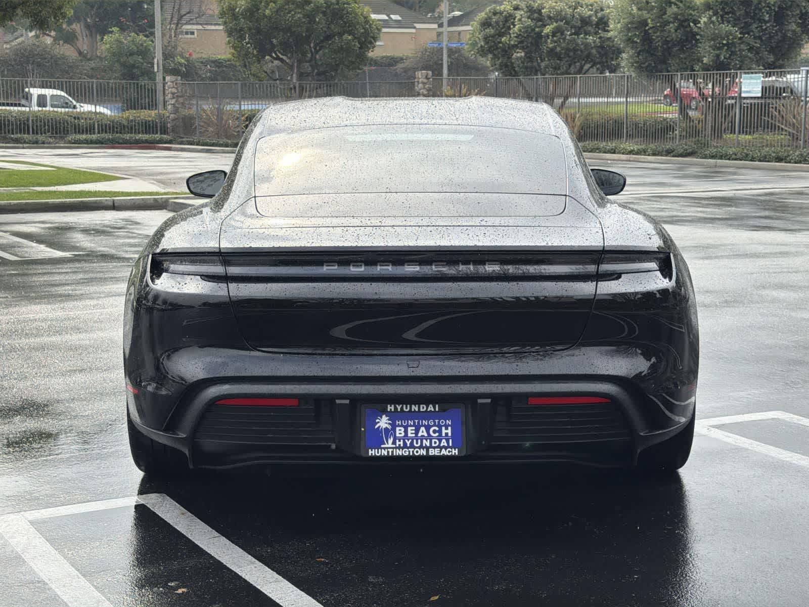 Thumbnail: 2022 Porsche Taycan - 5