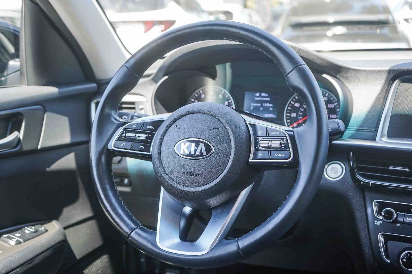 Thumbnail: 2020 Kia Optima - 17