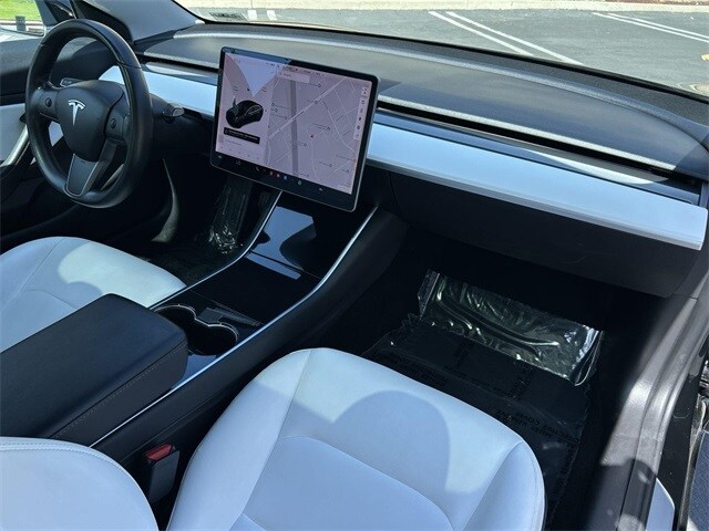 Thumbnail: 2018 Tesla Model 3 - 24