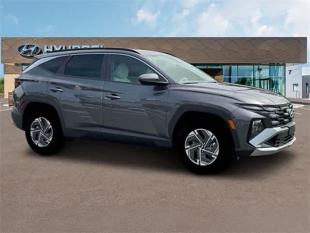 Thumbnail: 2025 Hyundai Tucson - 10