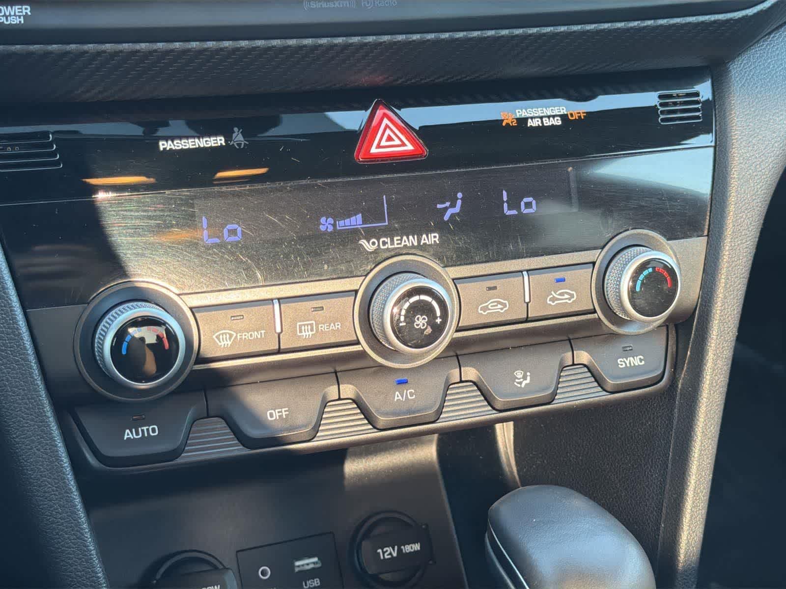 Thumbnail: 2020 Hyundai Elantra - 16