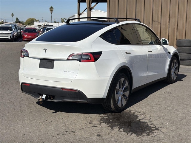 Thumbnail: 2021 Tesla Model Y - 4