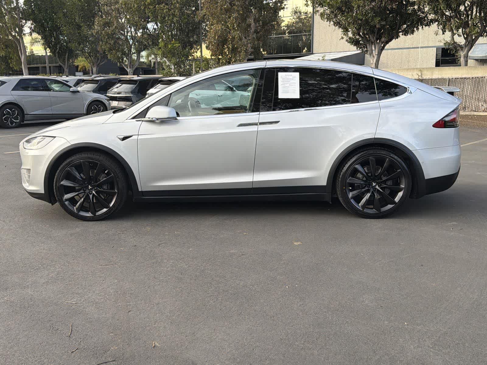 Thumbnail: 2018 Tesla Model X - 3