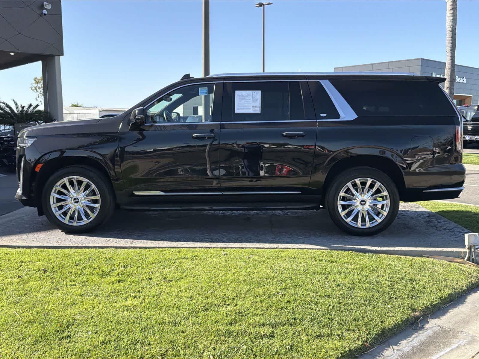 Thumbnail: 2023 Cadillac Escalade - 3