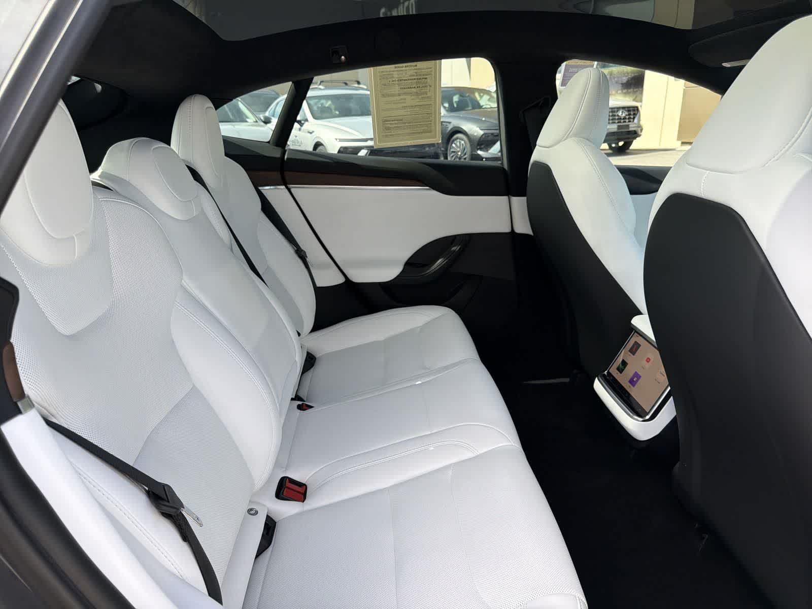 Thumbnail: 2023 Tesla Model S - 34