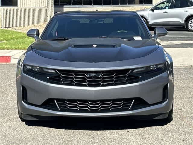 2022 Chevrolet Camaro LT1 photo 2