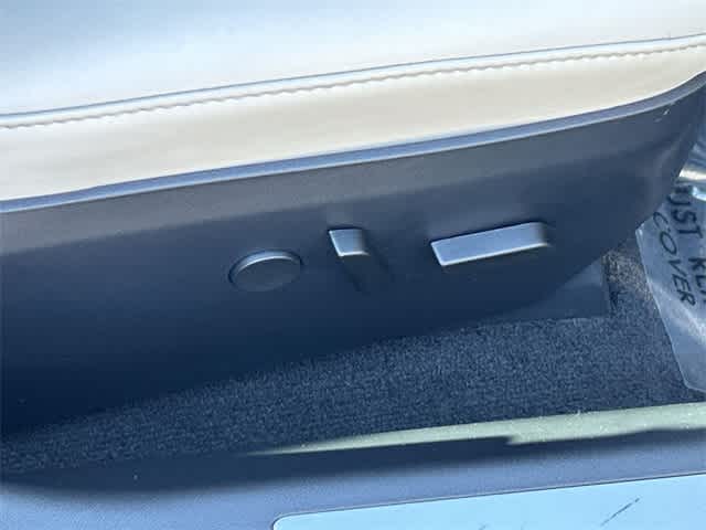 Thumbnail: 2020 Tesla Model S - 36