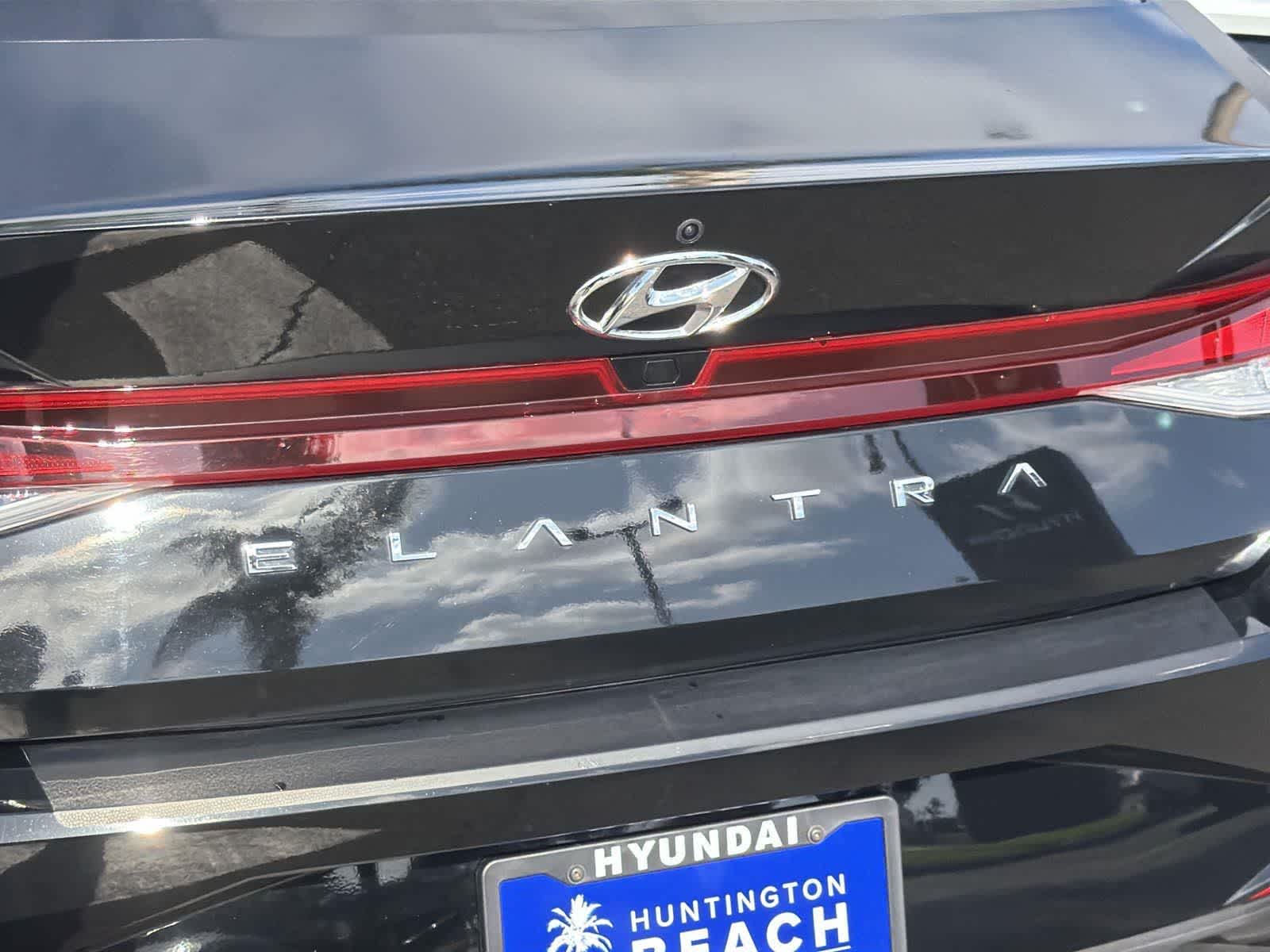 Thumbnail: 2023 Hyundai Elantra - 28