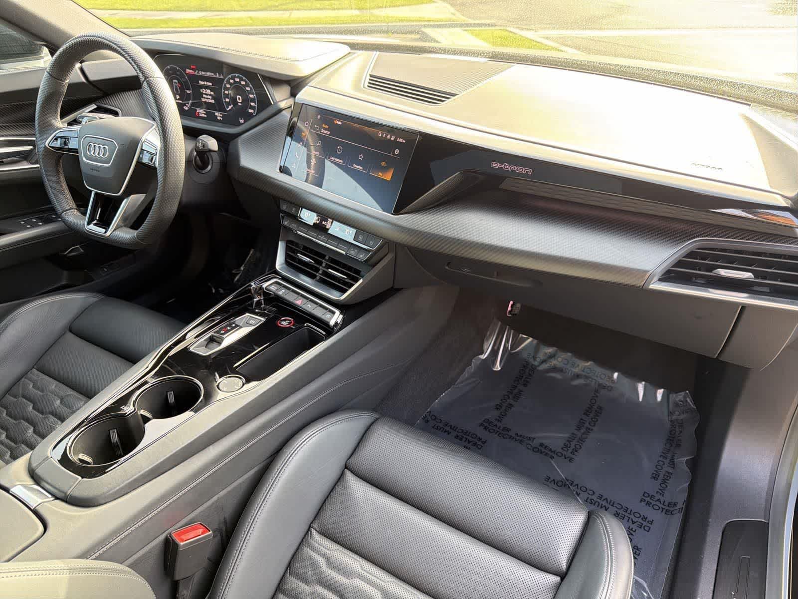 Thumbnail: 2023 Audi e-tron GT - 37