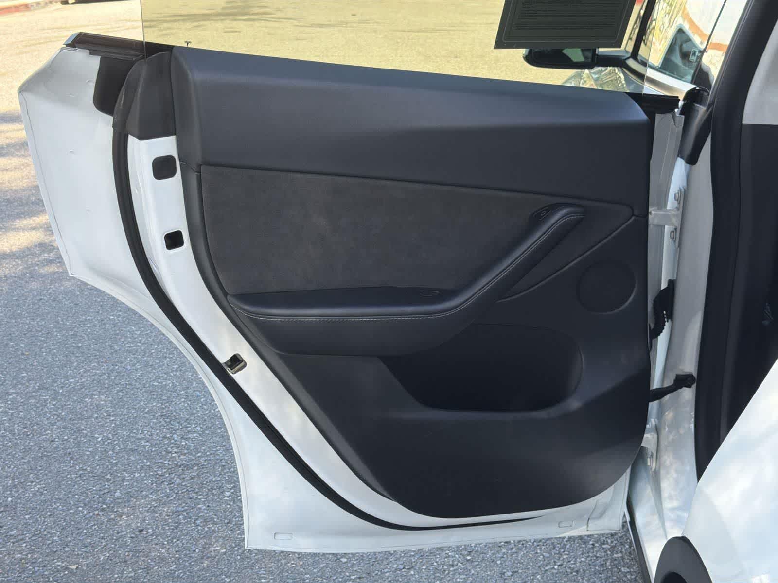 Thumbnail: 2021 Tesla Model Y - 25