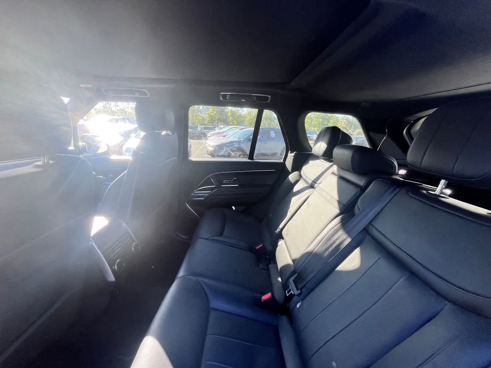 Thumbnail: 2023 Land Rover Range Rover - 5