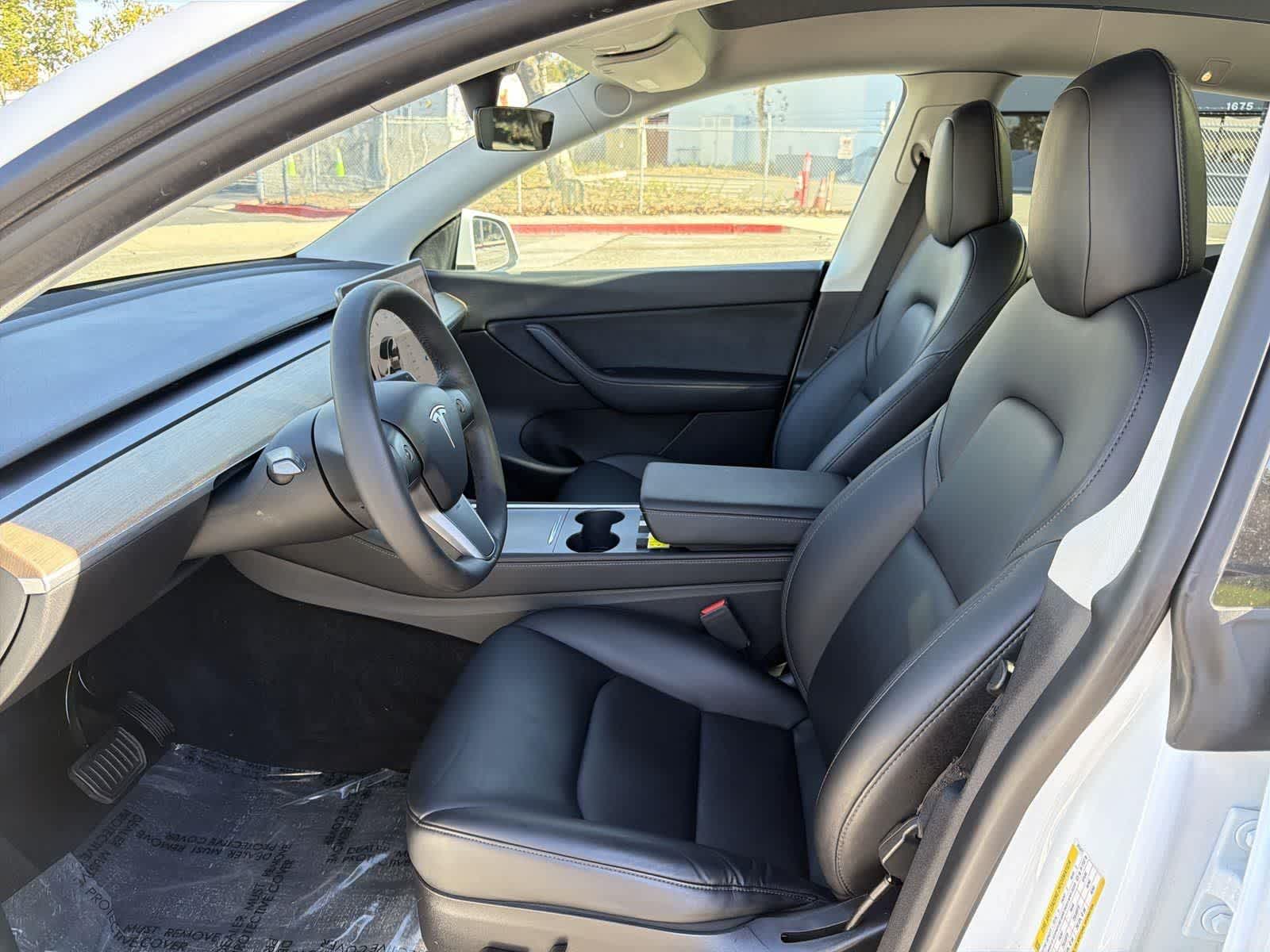 Thumbnail: 2022 Tesla Model Y - 24