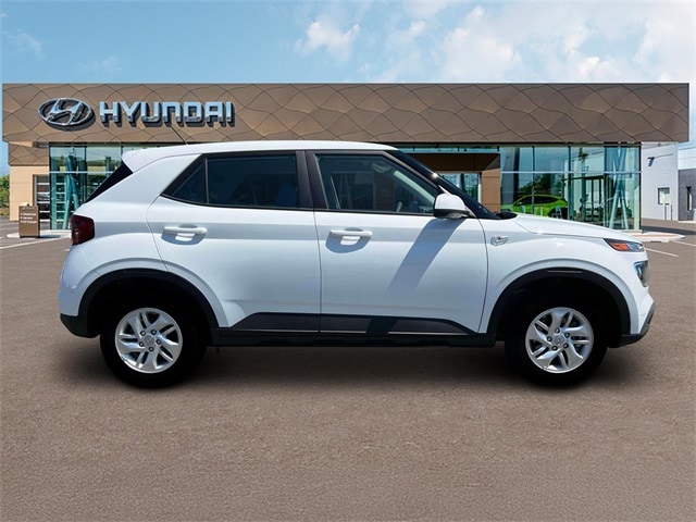 Thumbnail: 2025 Hyundai Venue - 9