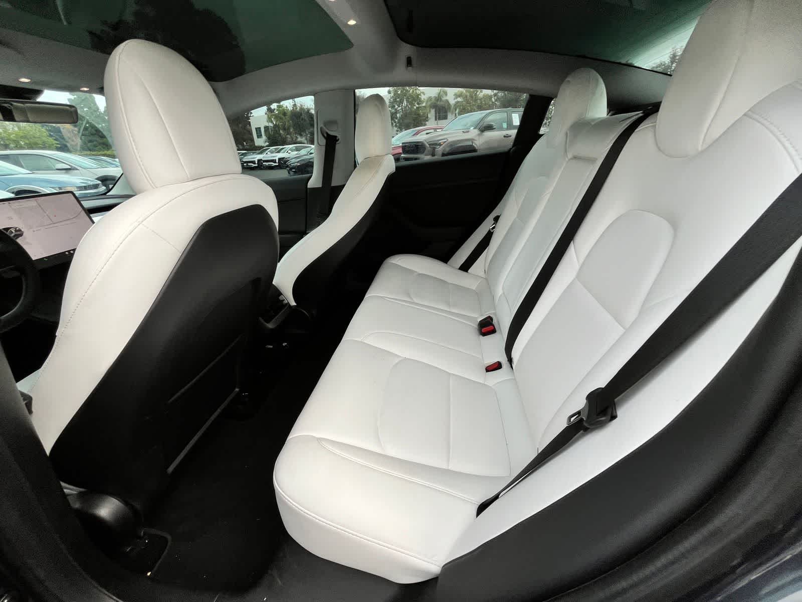 Thumbnail: 2022 Tesla Model 3 - 5