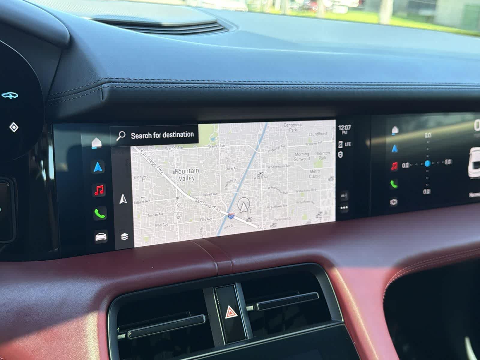 Thumbnail: 2022 Porsche Taycan - 15