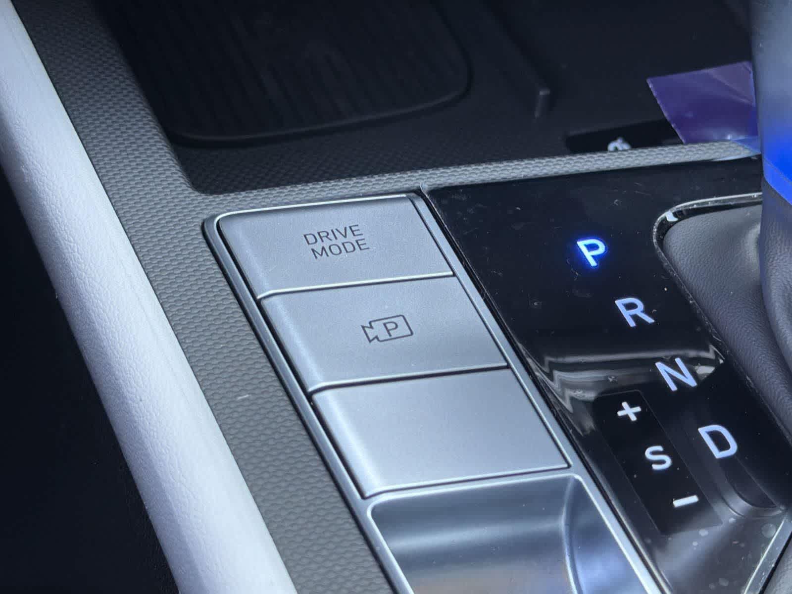 Thumbnail: 2025 Hyundai Elantra - 21