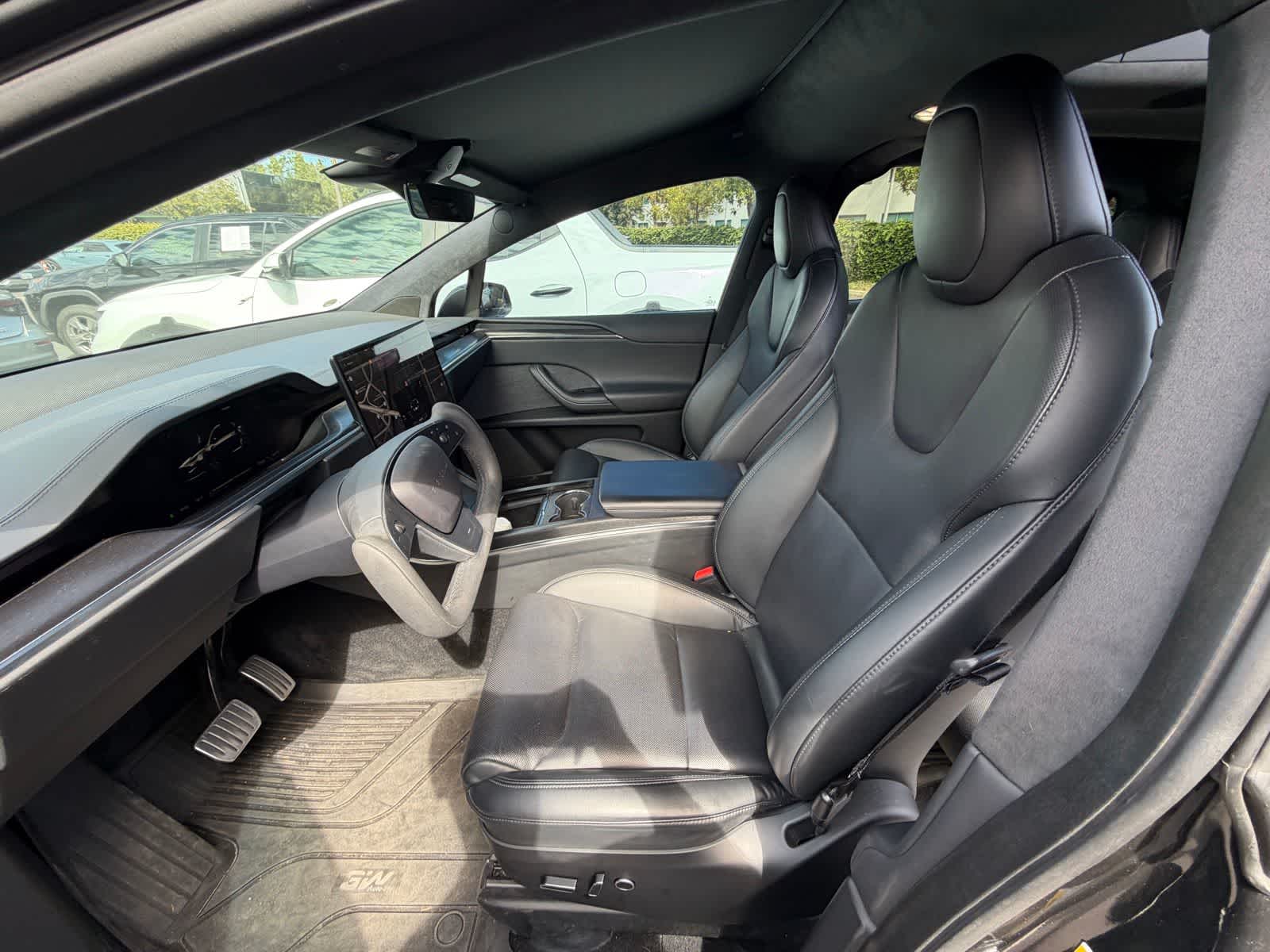 Thumbnail: 2023 Tesla Model X - 7