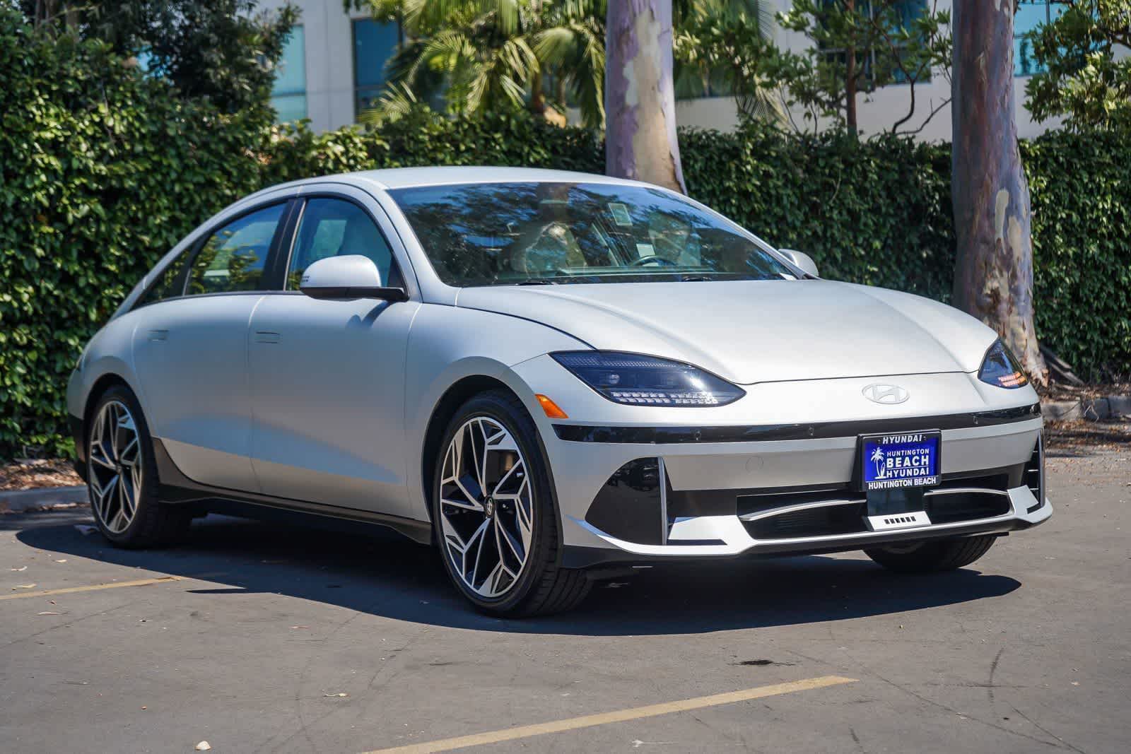 Thumbnail: 2023 Hyundai Ioniq 6 - 3