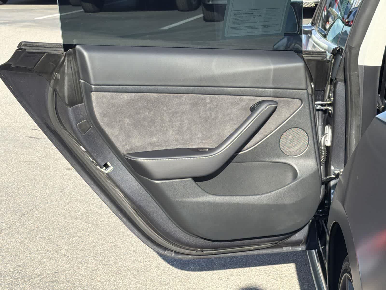 Thumbnail: 2022 Tesla Model 3 - 26