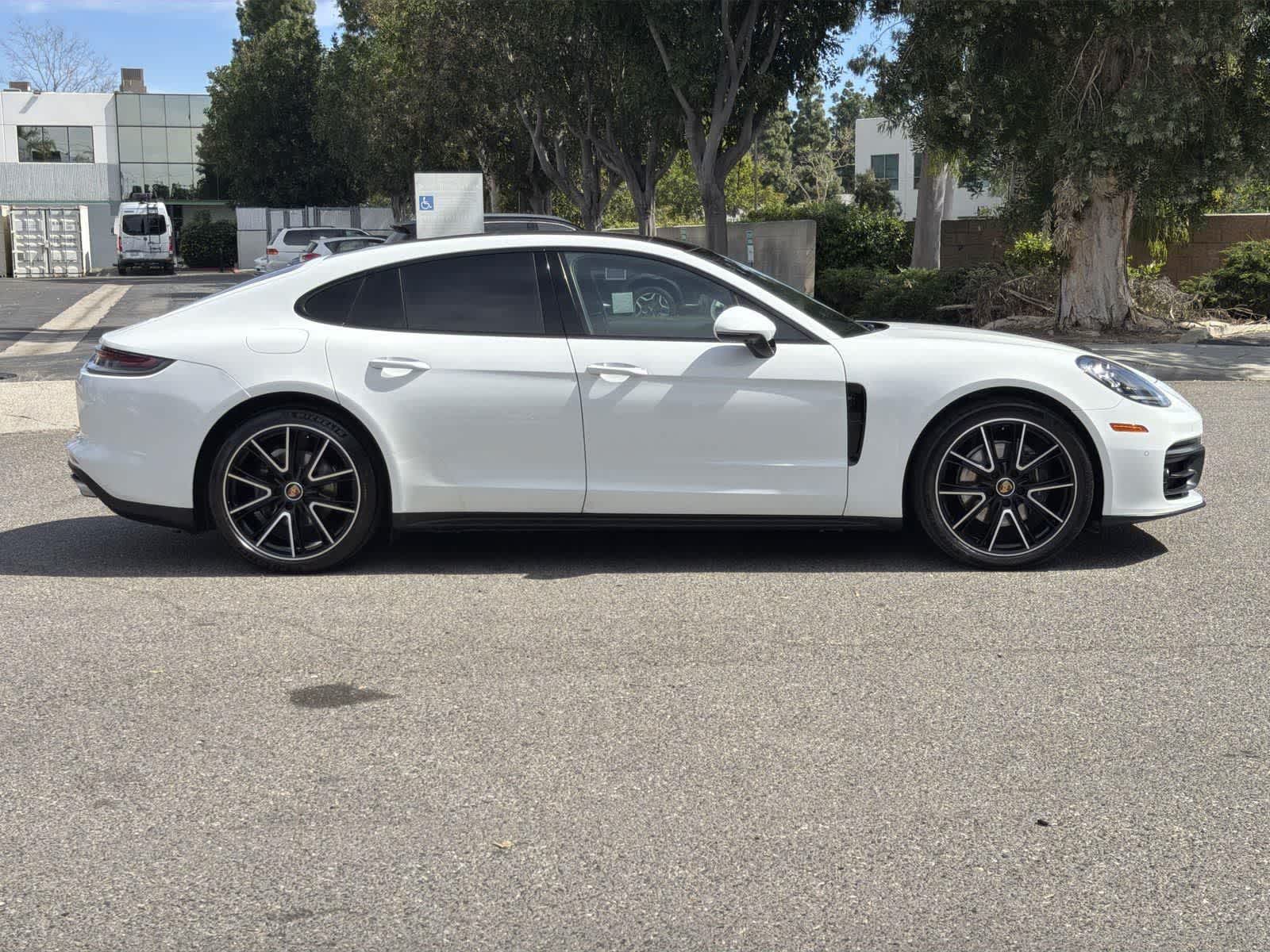 Thumbnail: 2021 Porsche Panamera - 7