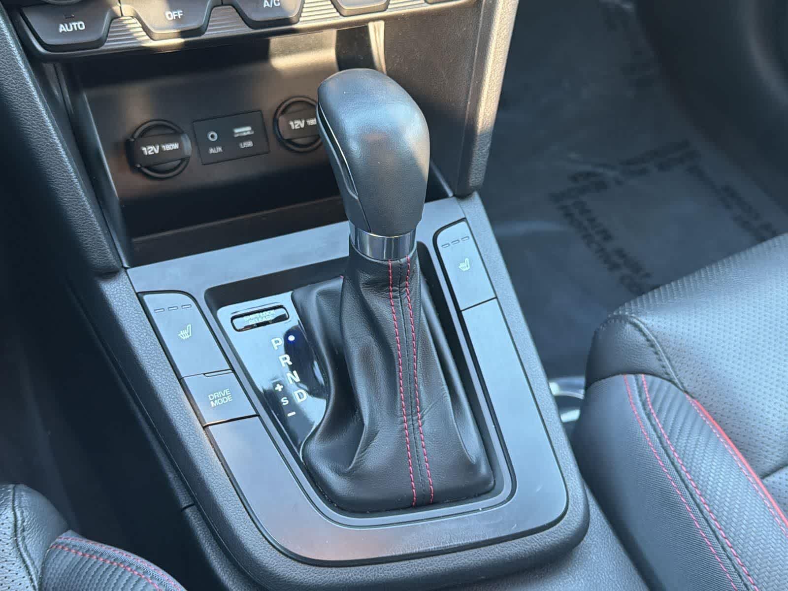 Thumbnail: 2020 Hyundai Elantra - 17