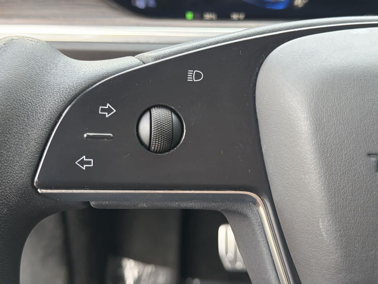 Thumbnail: 2022 Tesla Model S - 10