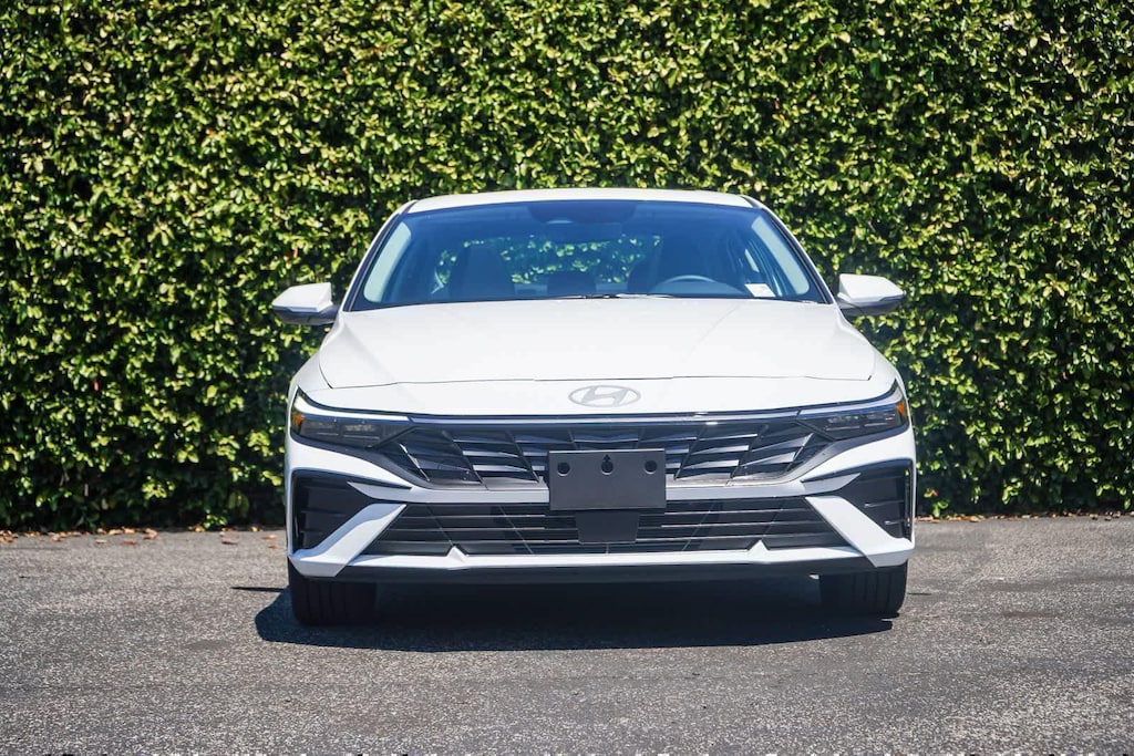 New 2026 Hyundai Elantra Limited Sedan