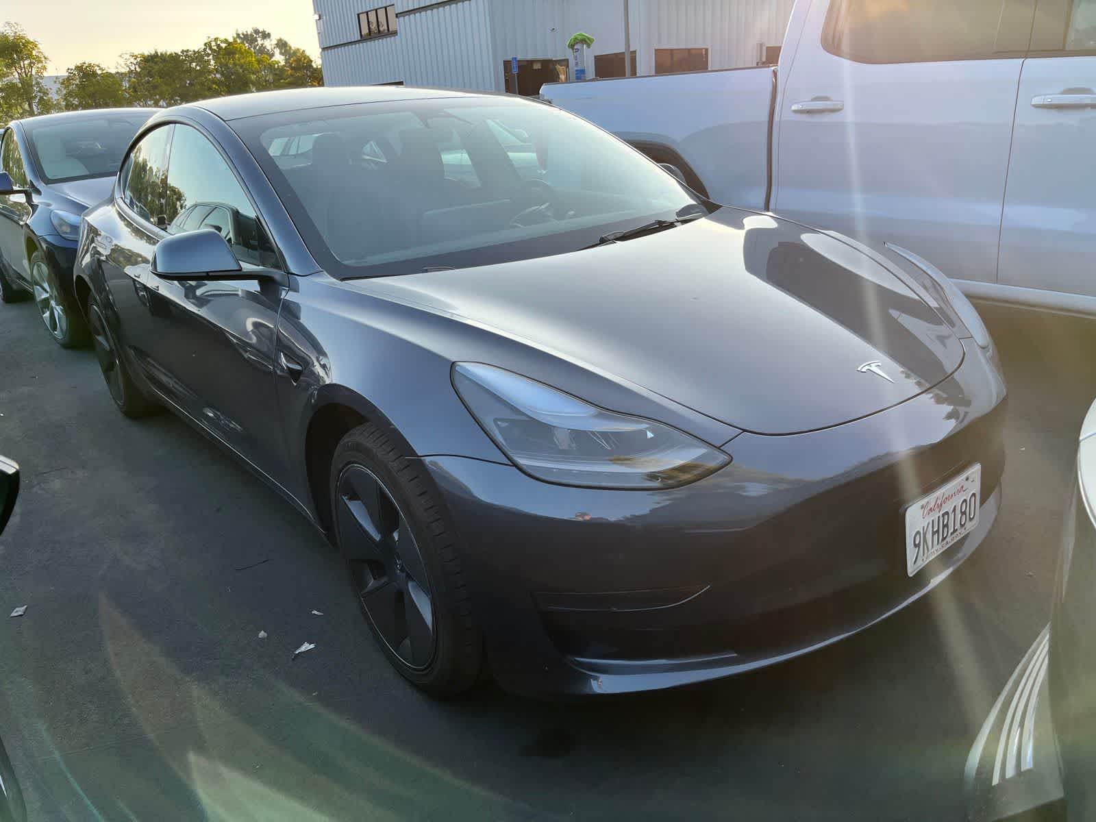 2023 Tesla Model 3 photo 2