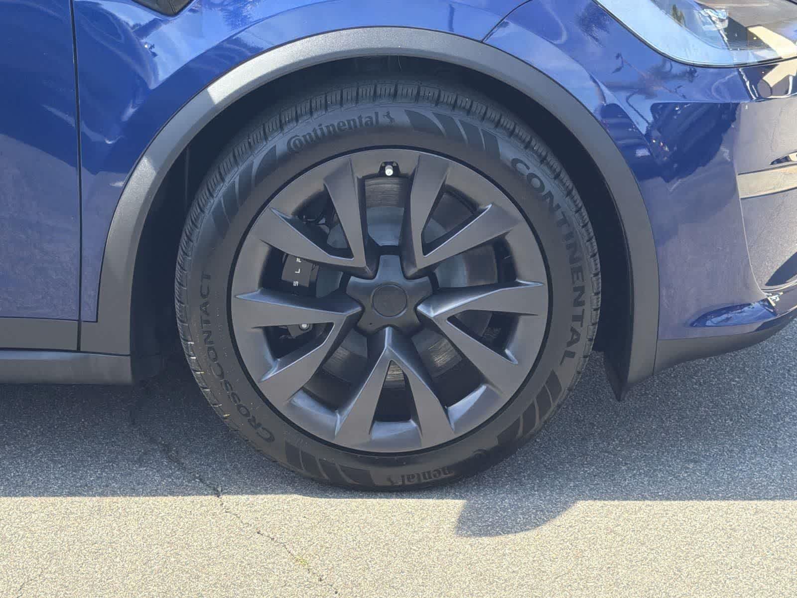 Thumbnail: 2025 Tesla Model X - 37