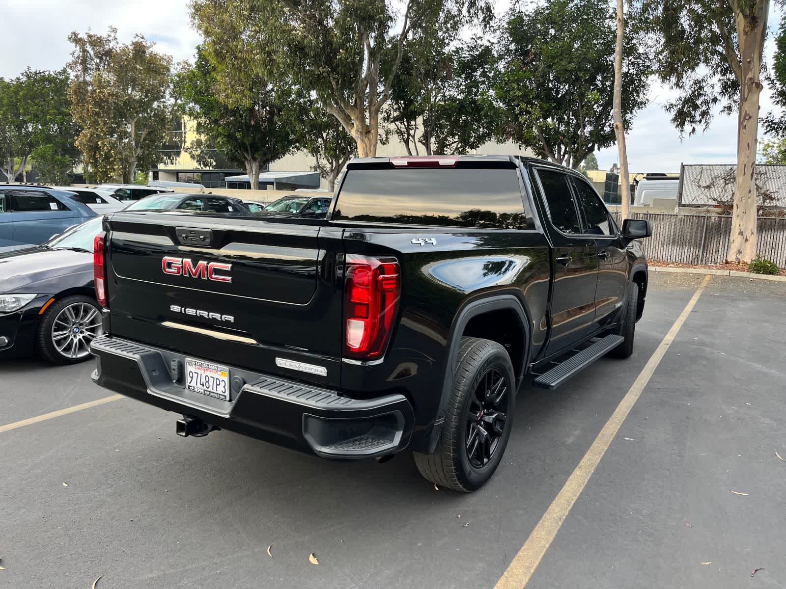 Thumbnail: 2022 GMC Sierra 1500 - 3