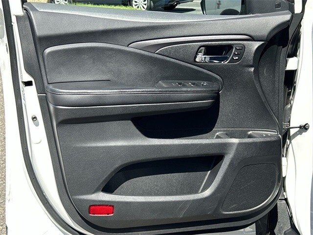 Thumbnail: 2021 Honda Pilot - 24