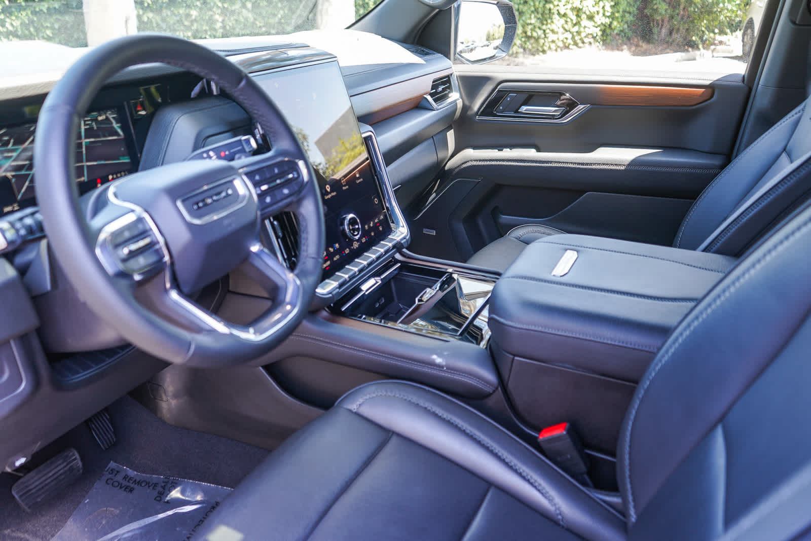 Thumbnail: 2025 GMC Yukon XL - 18