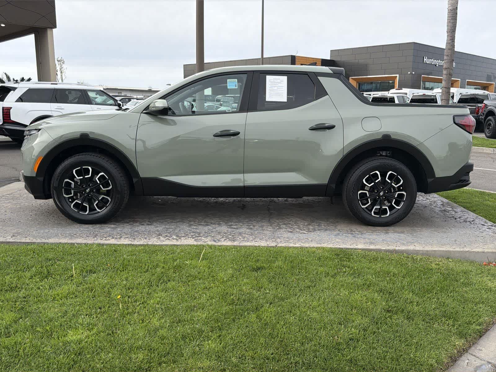 Thumbnail: 2022 Hyundai Santa Cruz - 3