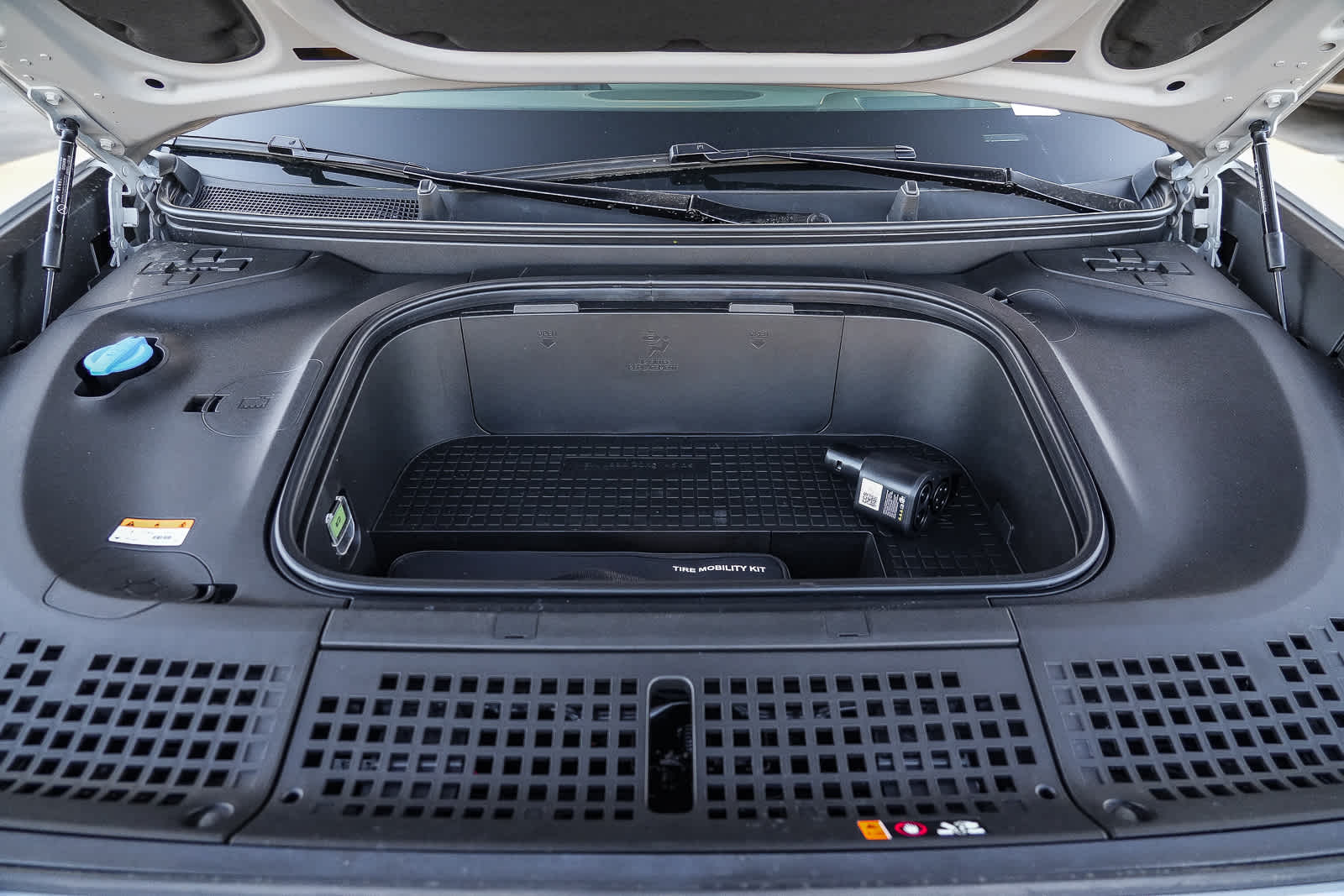 Thumbnail: 2026 Hyundai Ioniq - 27