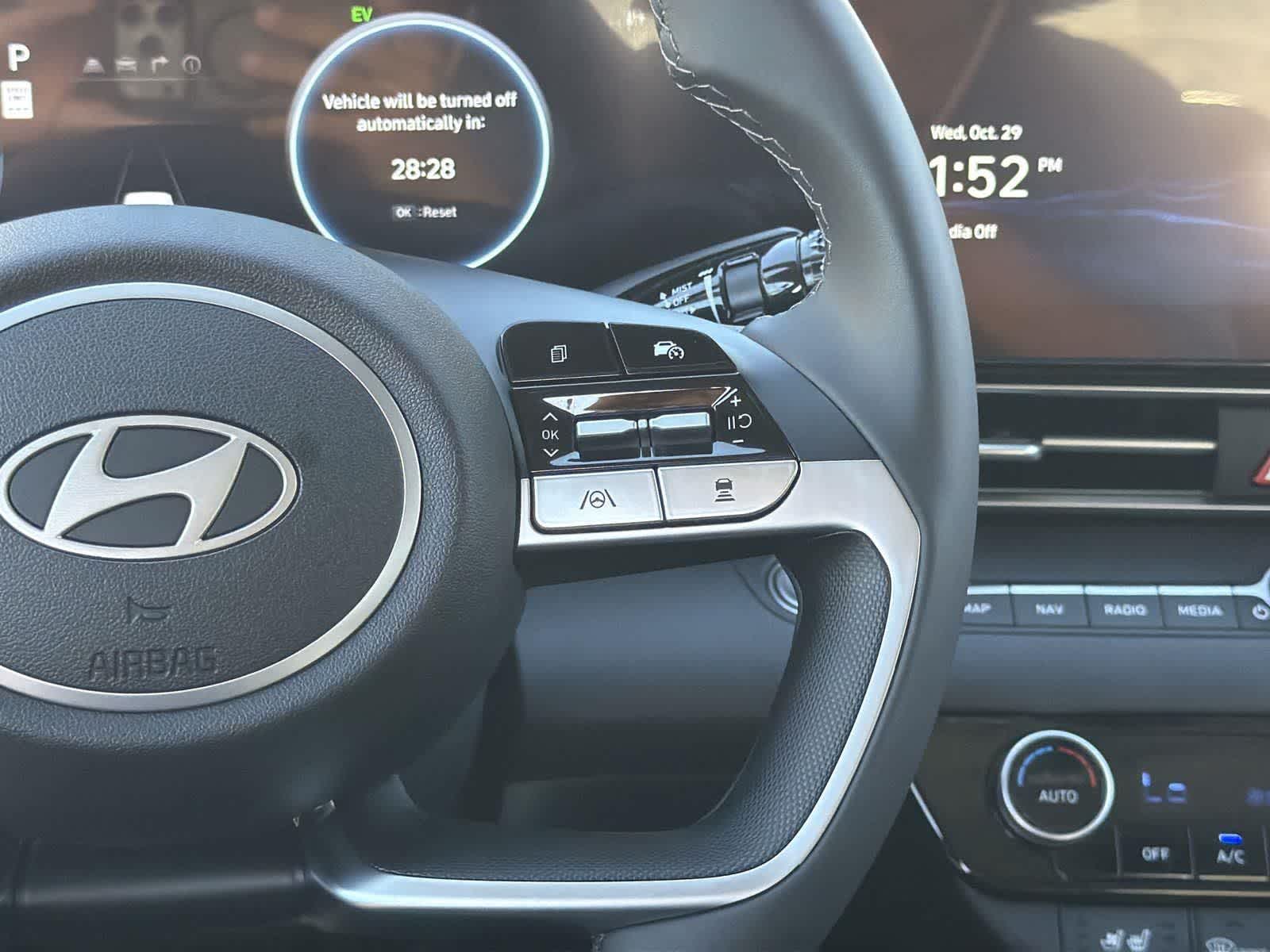 Thumbnail: 2025 Hyundai Elantra - 14