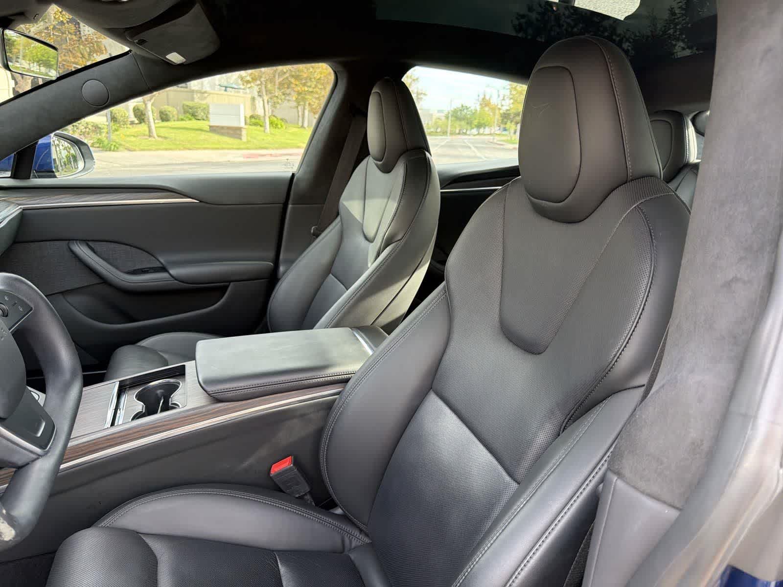 Thumbnail: 2022 Tesla Model S - 24