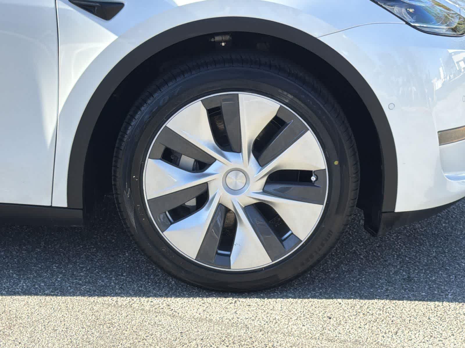 Thumbnail: 2022 Tesla Model Y - 37