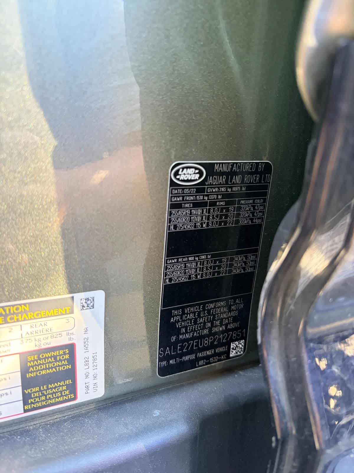 Thumbnail: 2023 Land Rover Defender - 9