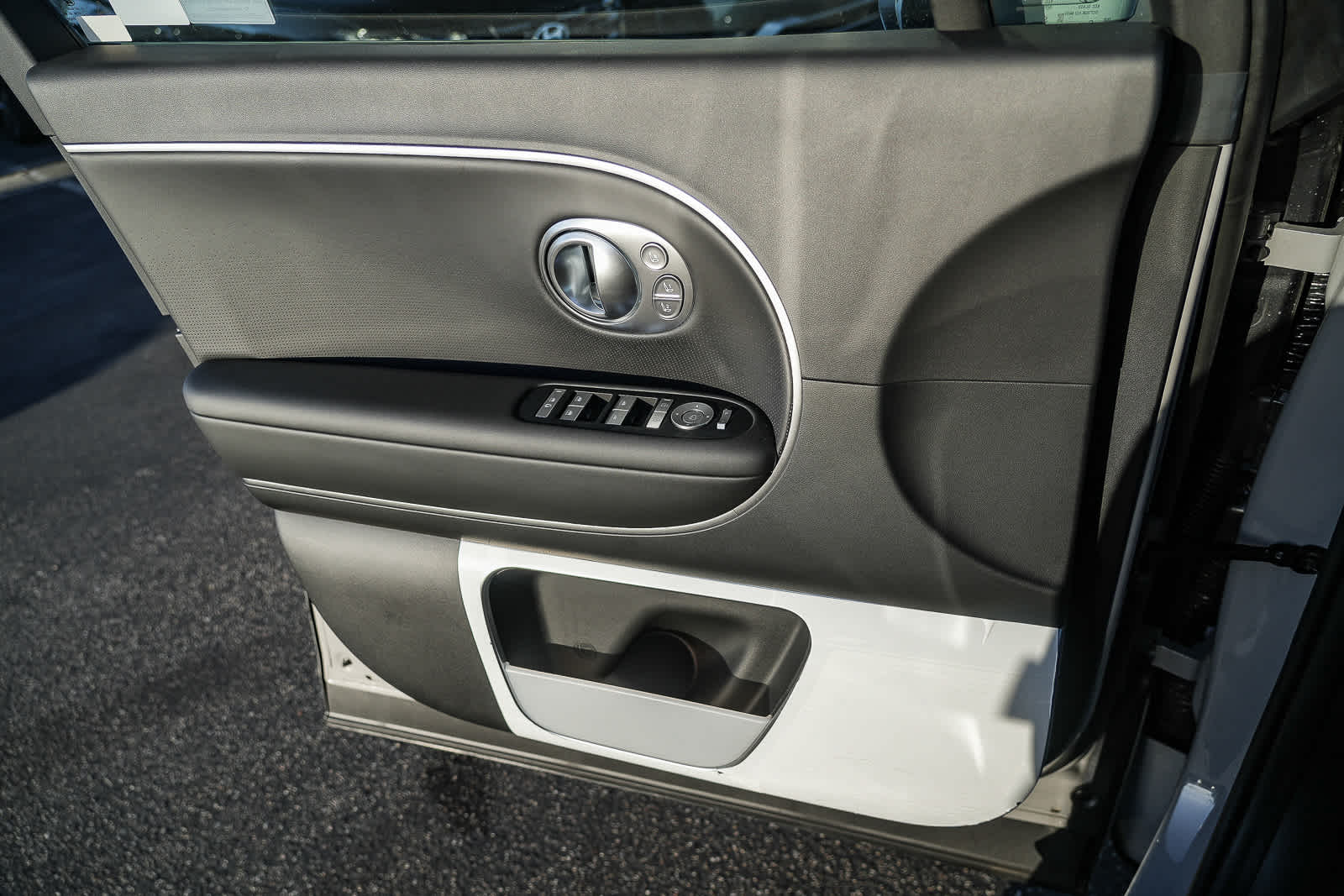 Thumbnail: 2026 Hyundai Ioniq - 21