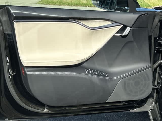 Thumbnail: 2020 Tesla Model S - 23
